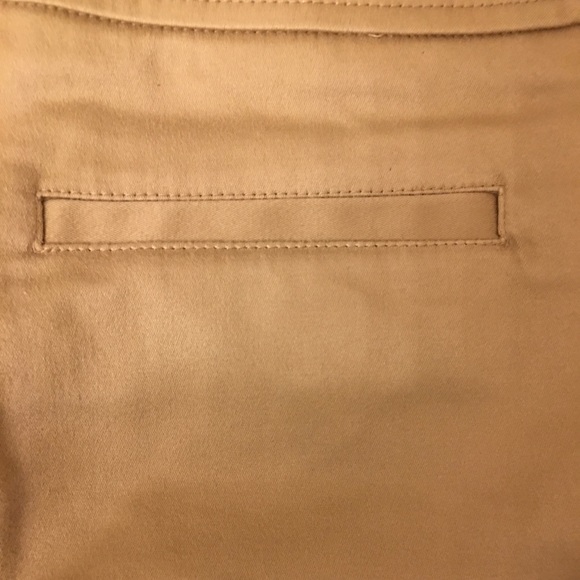 SOLD💎Gap Women High Rise Mini Skirt 4 Beige💎 - Picture 6 of 8